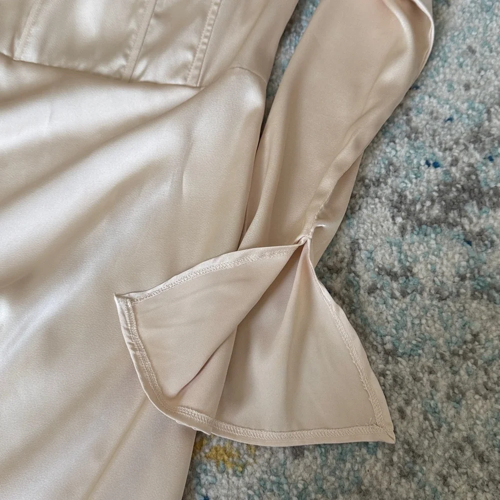 PrettyLittleThing Off-Shoulder Cream Mini Dress - Picture 7 of 10